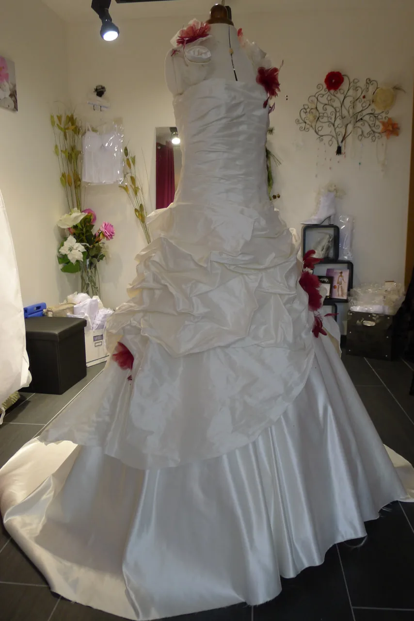 Éclat Ruby — robe de mariée, Taffetas Royal