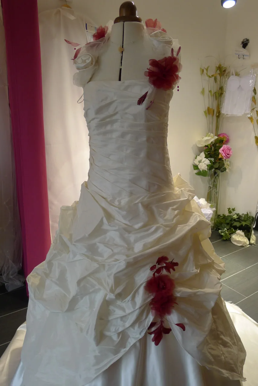 Éclat Ruby — robe de mariée, Taffetas Royal